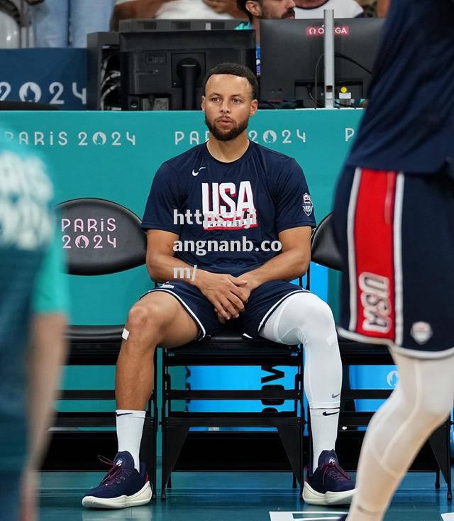 NBA球员个人表现出色夺得赛季最有价值球员
