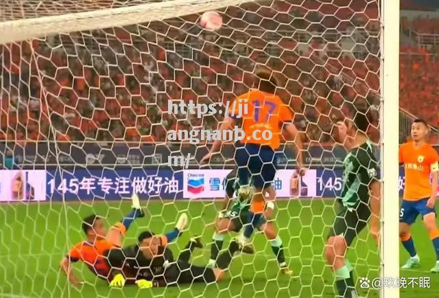外援球员表现出色，实力助团队取胜