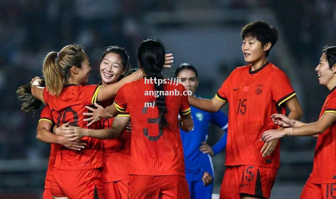 江南体育-火爆场面！中国女足球员大秀进攻技巧